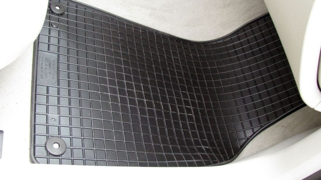 https://www.bktuning.rs/images/products/big/135176.jpg
