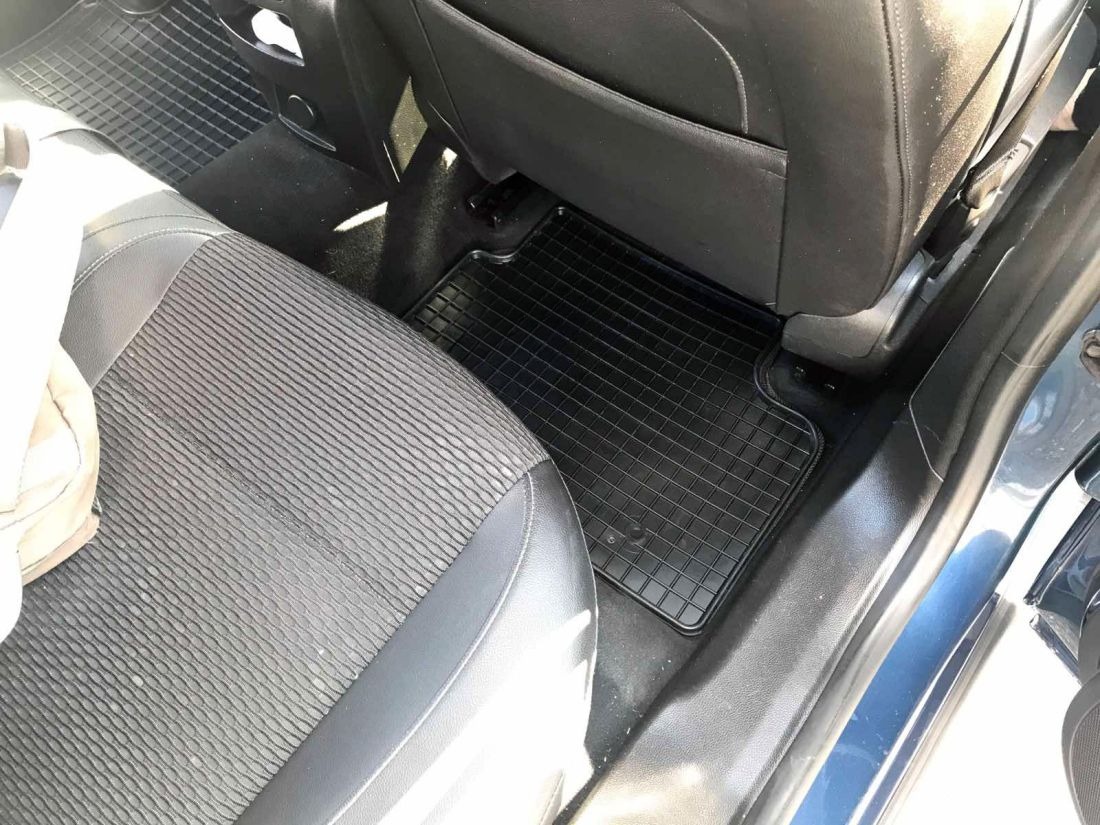 https://www.bktuning.rs/images/products/big/135637.jpg