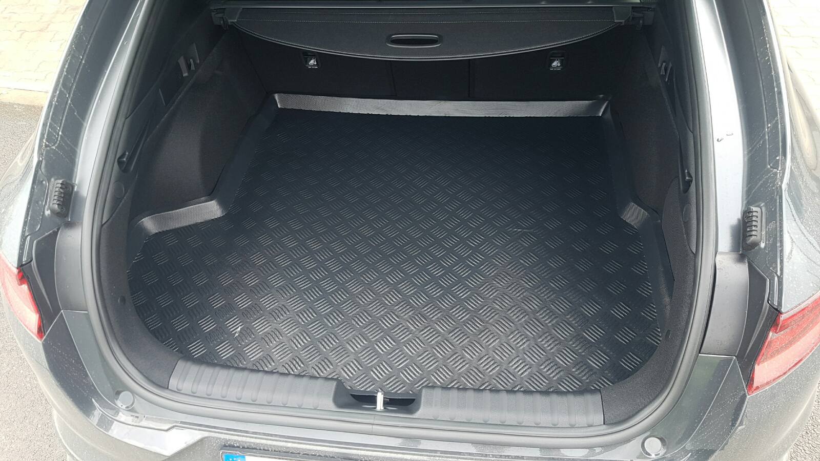 https://www.bktuning.rs/images/products/big/161994.jpg