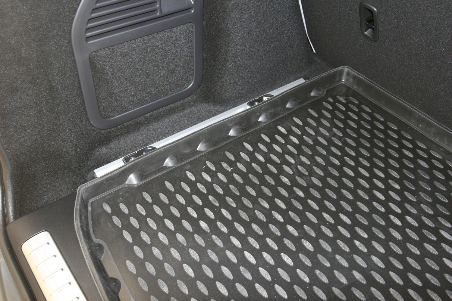 https://www.bktuning.rs/images/products/big/36682.jpg