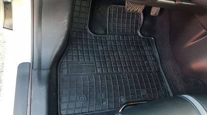 https://www.bktuning.rs/images/products/big/75491.jpg