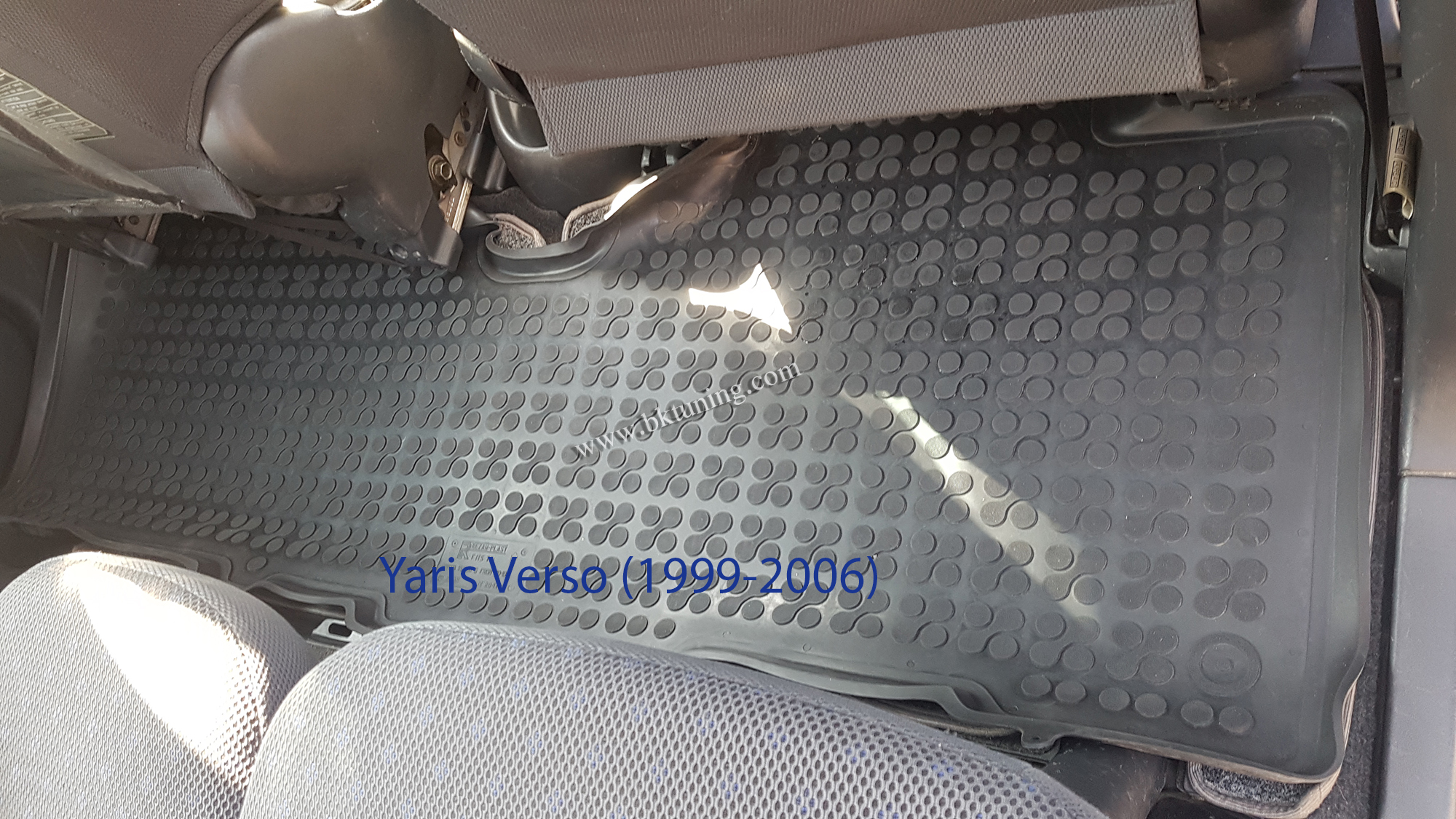https://www.bktuning.rs/images/products/big/97447.jpg