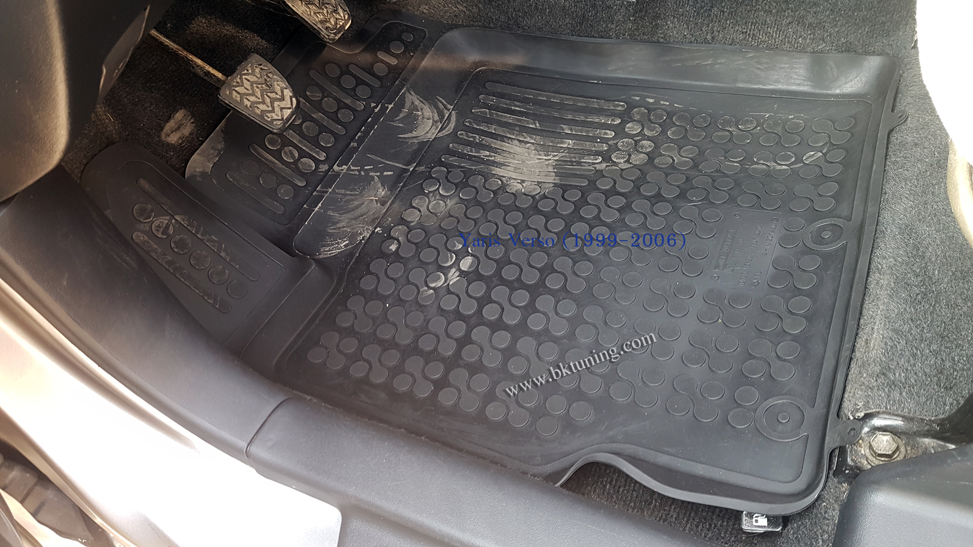 https://www.bktuning.rs/images/products/big/97449.jpg